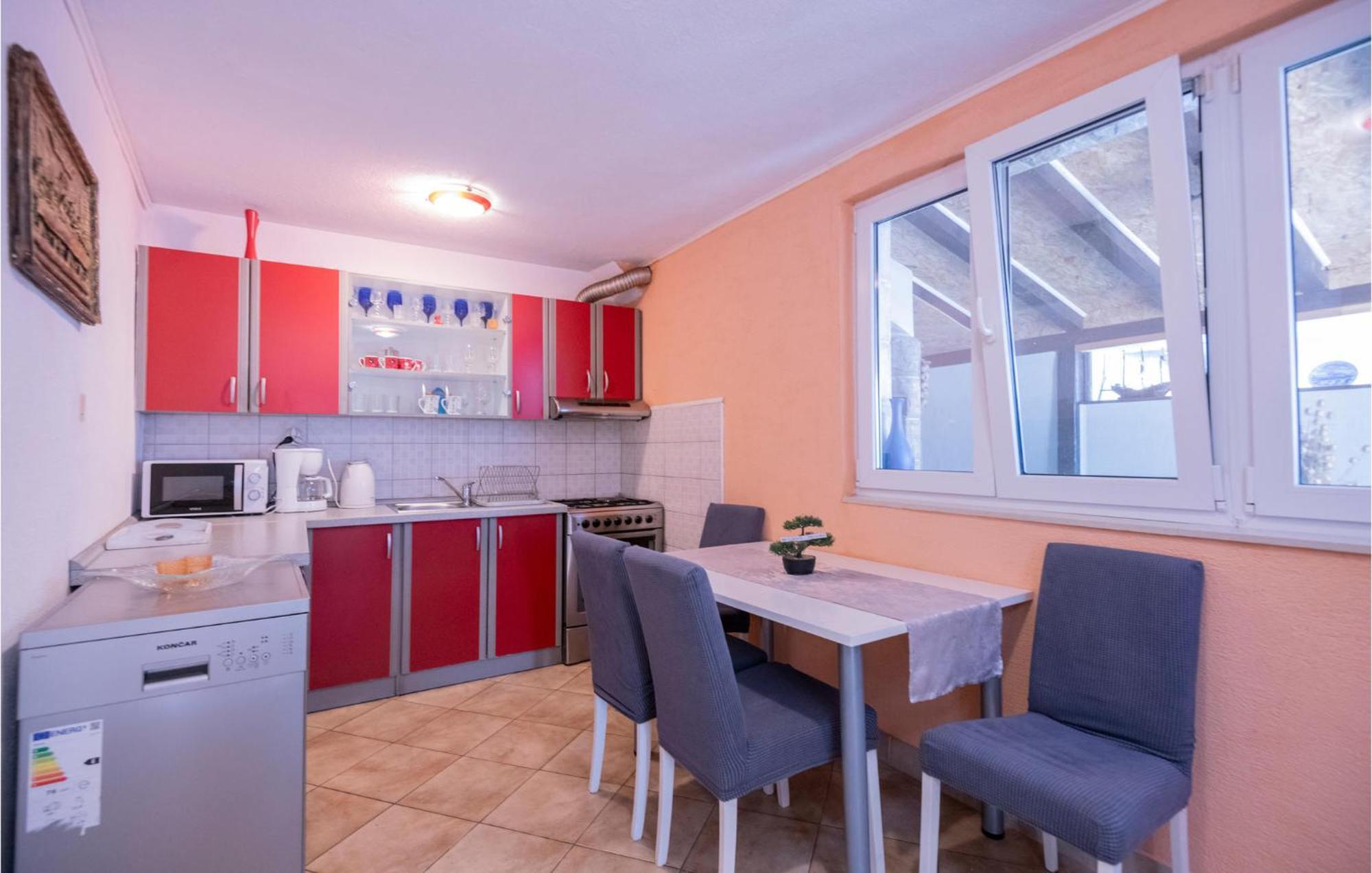 Beautiful In With Kitchen